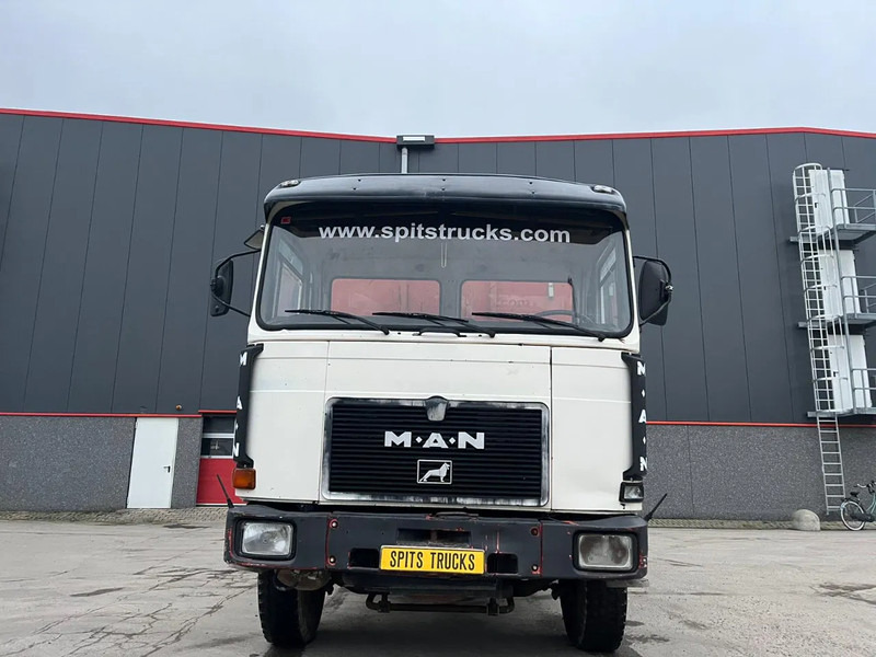 MAN 26.321 Manual + FULL STEEL 6x4) - Kamion sa tovarnim sandukom: slika 2 MAN 26.321 Manual + FULL STEEL 6x4) - Kamion sa tovarnim sandukom: slika 2