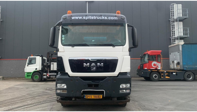 MAN TGS 35.360 Liebherr + 9M3 - Mikser za beton: slika 2 MAN TGS 35.360 Liebherr + 9M3 - Mikser za beton: slika 2