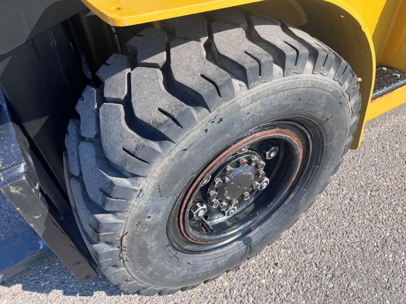 Dizel viljuškar Caterpillar DP40K2: slika 8