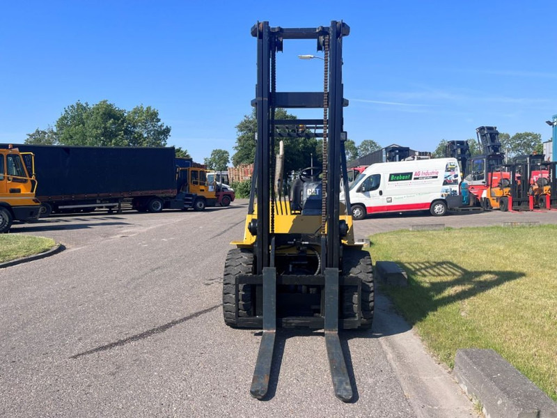 Dizel viljuškar Caterpillar DP40K2: slika 7