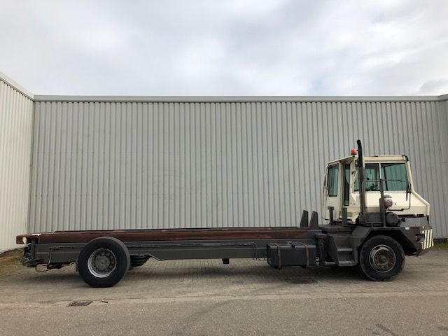 Terberg TT20 Body Carrier - Terminalni traktor: slika 2 Terberg TT20 Body Carrier - Terminalni traktor: slika 2