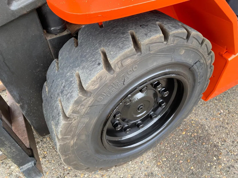 Električni viljuškar Toyota 8FBMT45: slika 8 Električni viljuškar Toyota 8FBMT45: slika 8