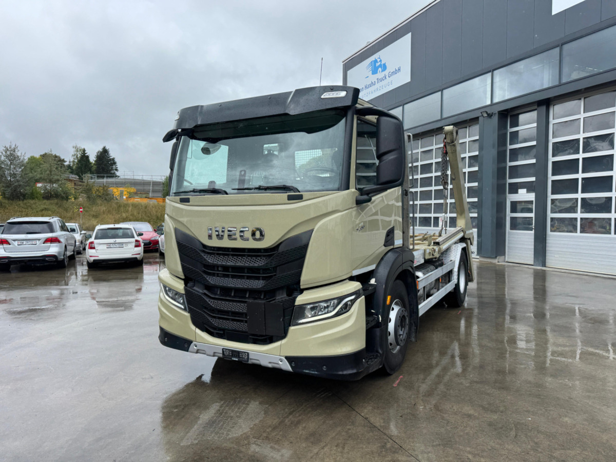 IVECO S Way 420 4x2 Trösch - Kamion za utovaranje kontejnera: slika 1 IVECO S Way 420 4x2 Trösch - Kamion za utovaranje kontejnera: slika 1