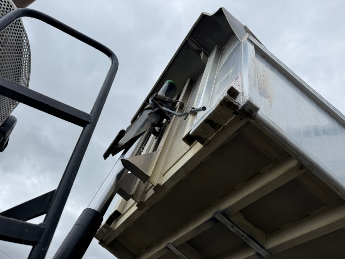 MERCEDES Actros 3248 8x4 Rückwärtskipper - Istovarivač: slika 4 MERCEDES Actros 3248 8x4 Rückwärtskipper - Istovarivač: slika 4