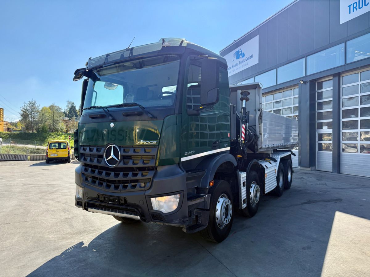 MERCEDES Arocs 3242 8x4 Hiab 166-4 - Istovarivač, Kamion sa dizalicom: slika 2 MERCEDES Arocs 3242 8x4 Hiab 166-4 - Istovarivač, Kamion sa dizalicom: slika 2