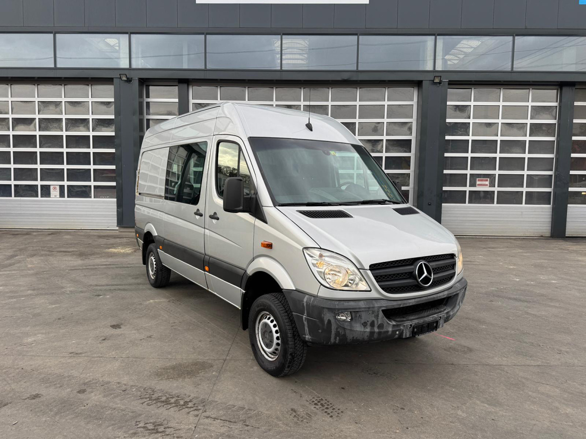 MERCEDES Sprinter 316CDI 4x4 - Furgon: slika 2 MERCEDES Sprinter 316CDI 4x4 - Furgon: slika 2
