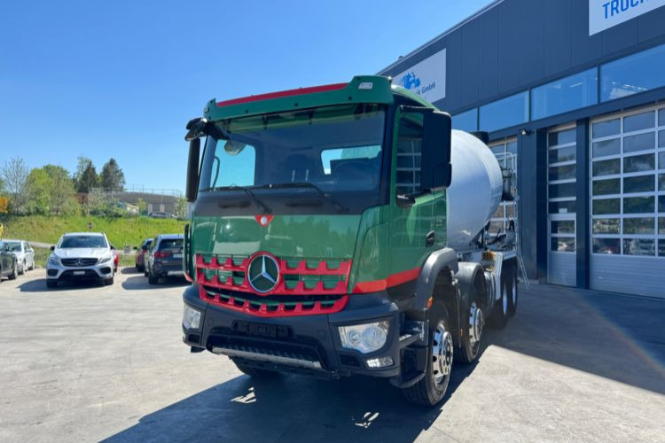 Mercedes-Benz Arocs 3243 8x4 Liebherr 9cbm - Mikser za beton: slika 1 Mercedes-Benz Arocs 3243 8x4 Liebherr 9cbm - Mikser za beton: slika 1