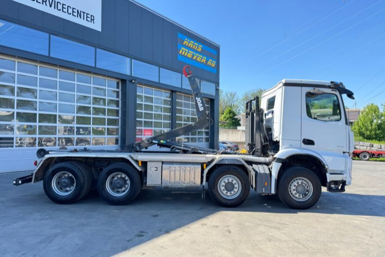 Mercedes-Benz Arocs 3251 8x4 - Kamion sa hidrauličnom kukom: slika 4 Mercedes-Benz Arocs 3251 8x4 - Kamion sa hidrauličnom kukom: slika 4