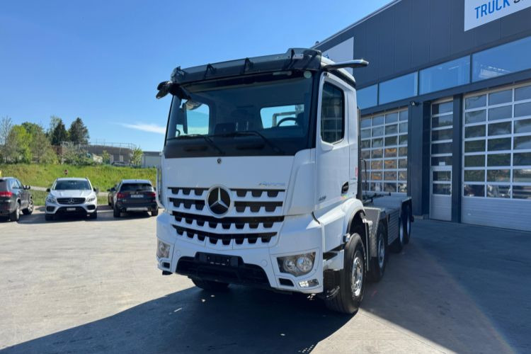 Mercedes-Benz Arocs 3251 8x4 - Kamion sa hidrauličnom kukom: slika 1 Mercedes-Benz Arocs 3251 8x4 - Kamion sa hidrauličnom kukom: slika 1