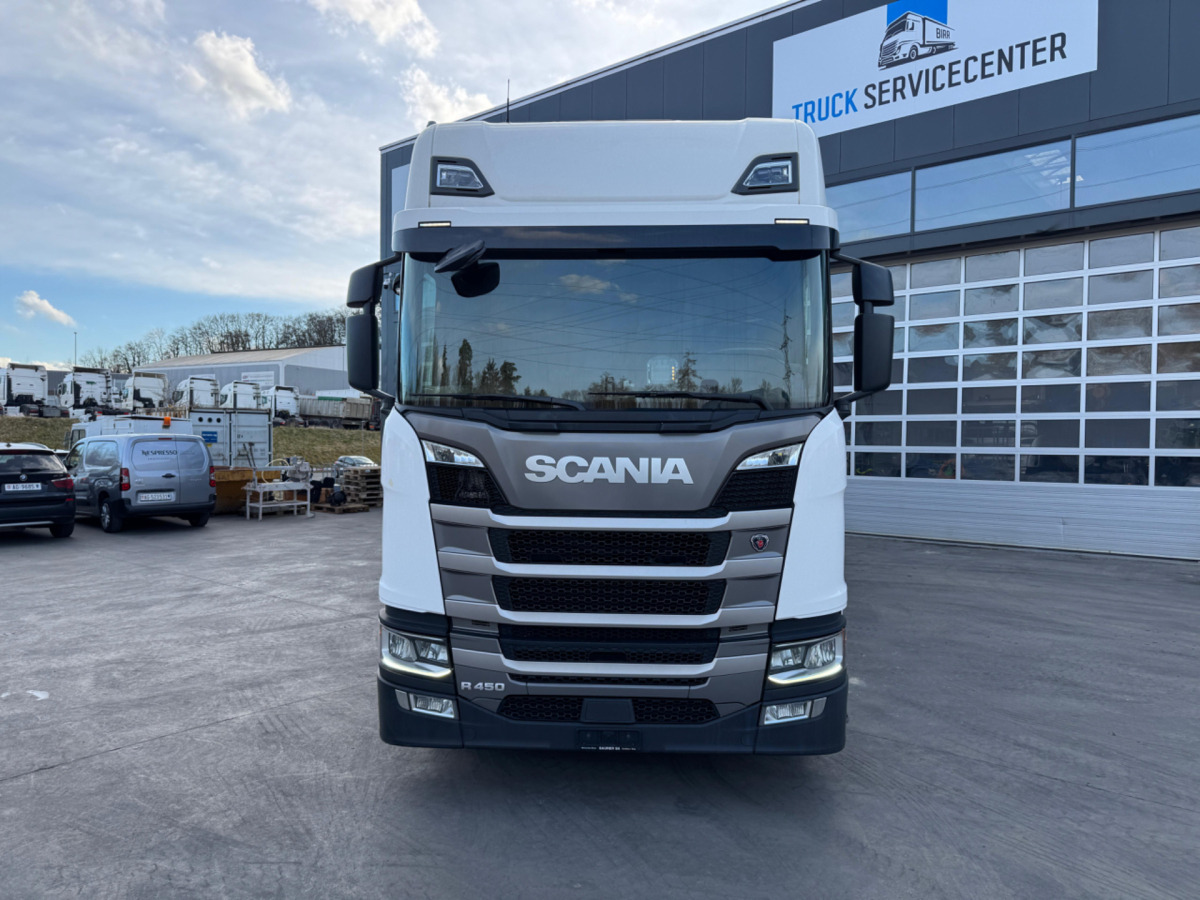 SCANIA R450 4x2 Isotherm - Kamion sa zatvorenim sandukom: slika 2 SCANIA R450 4x2 Isotherm - Kamion sa zatvorenim sandukom: slika 2
