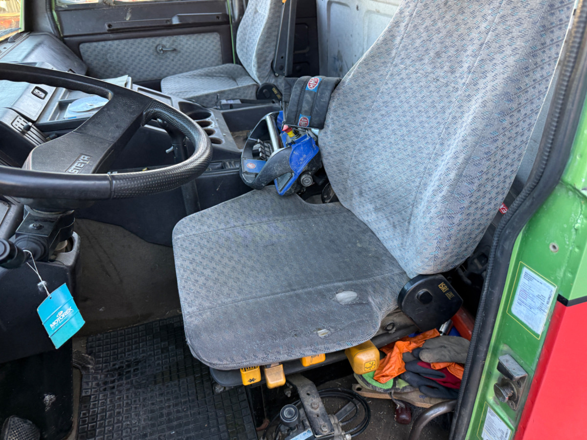 Lizing STEYR 19S360 4x4 HMF2230-7 STEYR 19S360 4x4 HMF2230-7: slika 19 Lizing STEYR 19S360 4x4 HMF2230-7 STEYR 19S360 4x4 HMF2230-7: slika 19