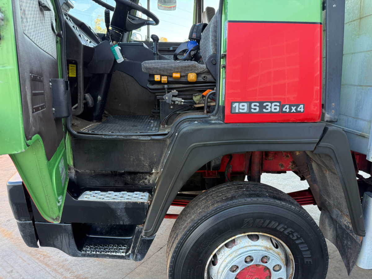 Lizing STEYR 19S360 4x4 HMF2230-7 STEYR 19S360 4x4 HMF2230-7: slika 18 Lizing STEYR 19S360 4x4 HMF2230-7 STEYR 19S360 4x4 HMF2230-7: slika 18