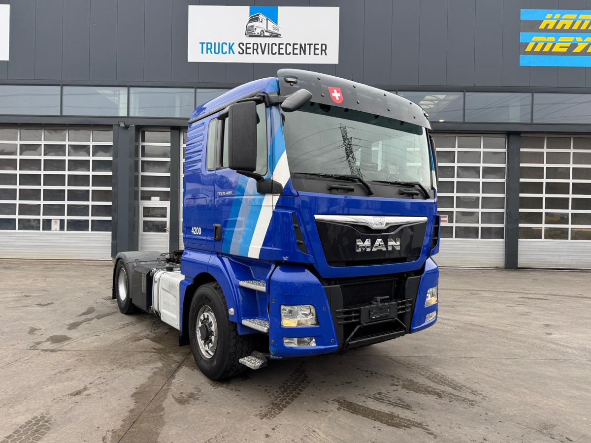 MAN TGX 18.480 4x4H Hydraulik&Kompressor - Tegljač: slika 3 MAN TGX 18.480 4x4H Hydraulik&Kompressor - Tegljač: slika 3