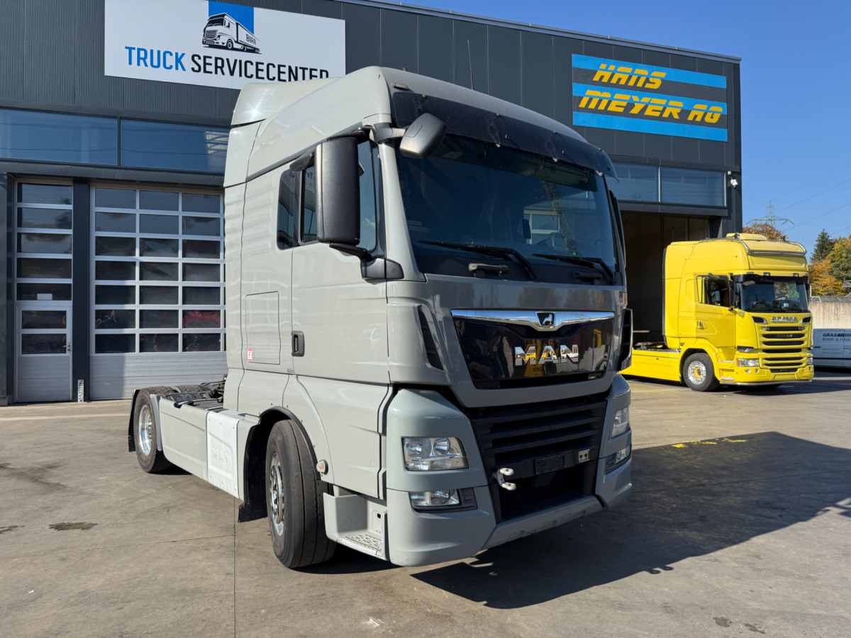 MAN TGX 18.500 4x2 (Engine defect) - Tegljač: slika 3 MAN TGX 18.500 4x2 (Engine defect) - Tegljač: slika 3