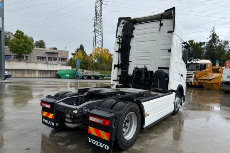Volvo FH-460 4x2 Retarder C1340 - Tegljač: slika 5 Volvo FH-460 4x2 Retarder C1340 - Tegljač: slika 5