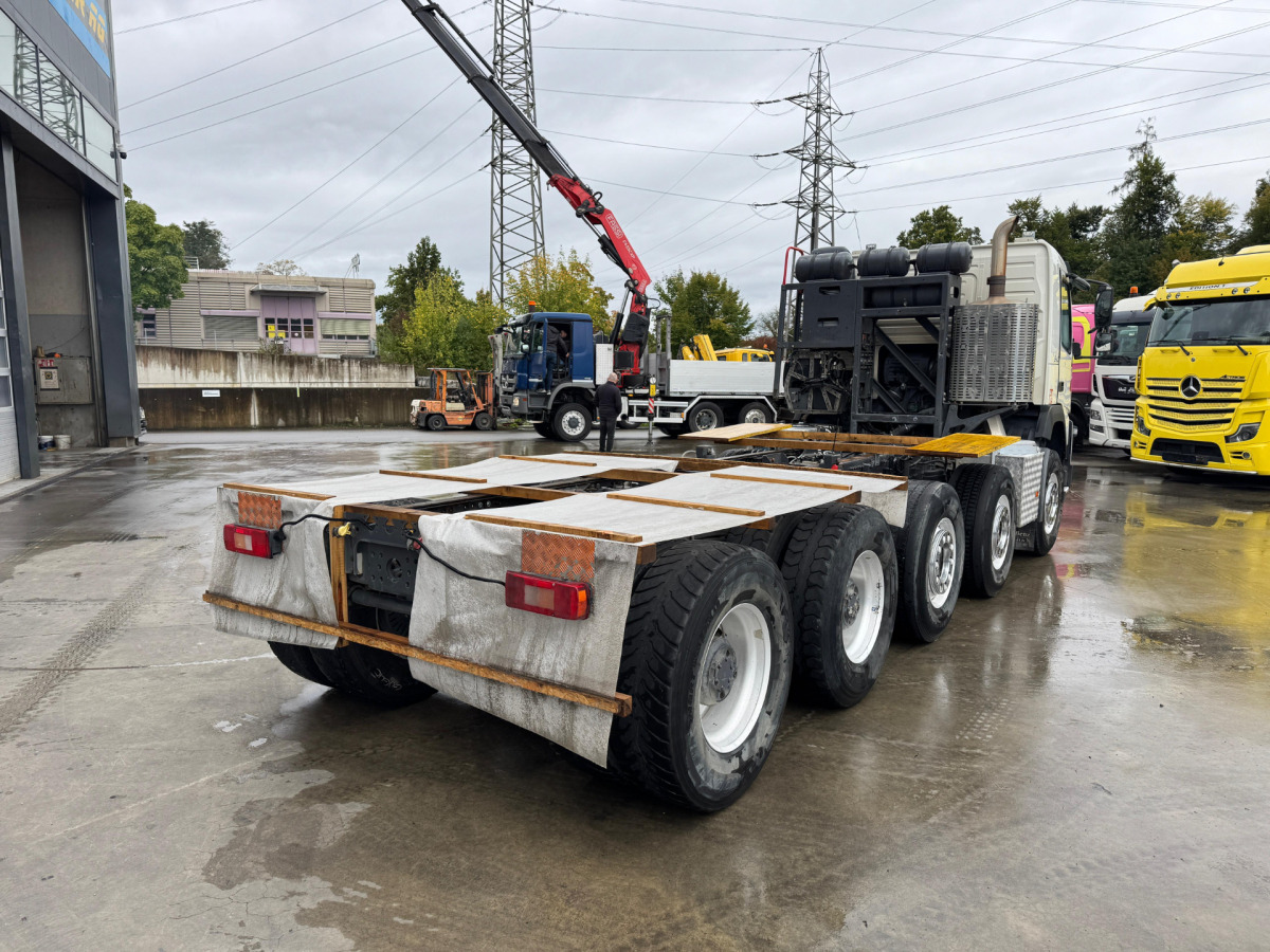 VOLVO FMX-540 10x4 - Kamion sa golom šasijom i zatvorenom kabinom: slika 5 VOLVO FMX-540 10x4 - Kamion sa golom šasijom i zatvorenom kabinom: slika 5