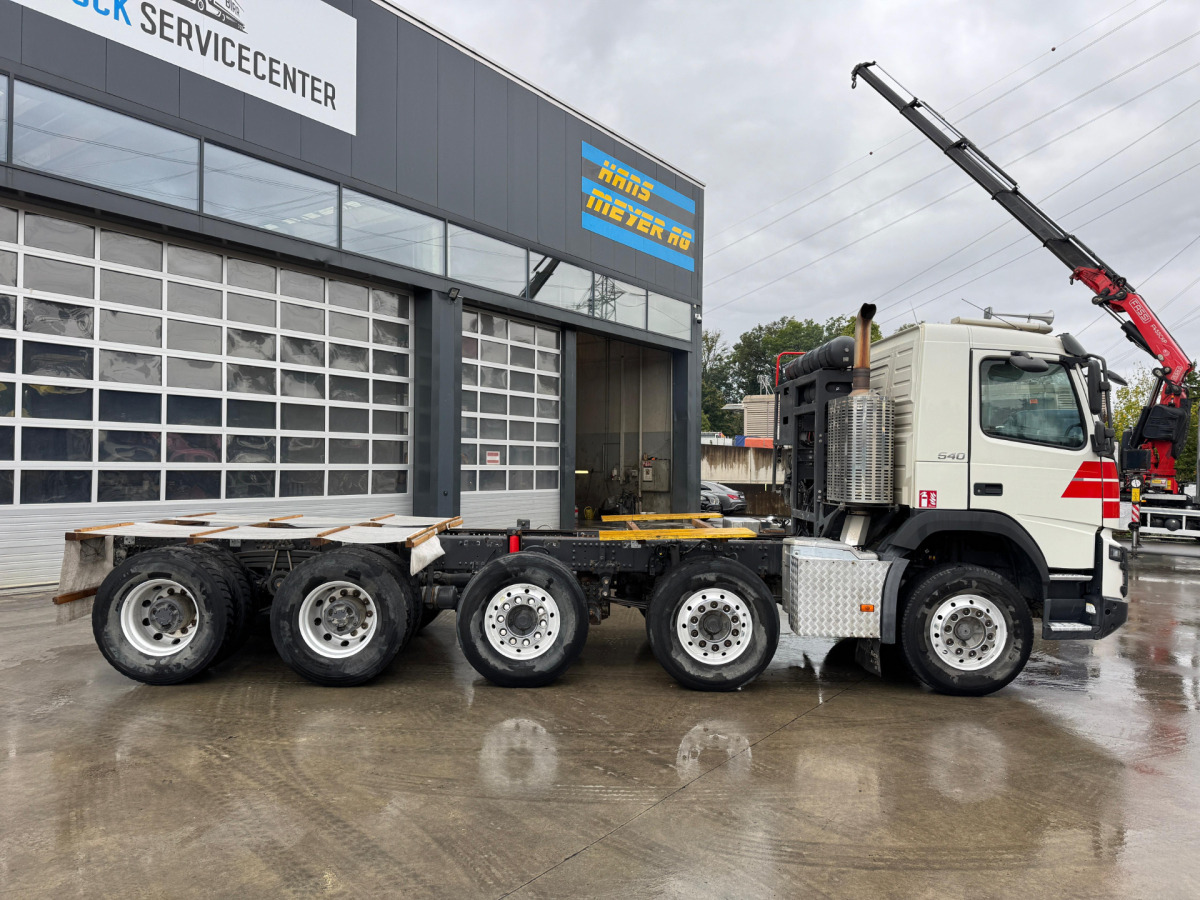 VOLVO FMX-540 10x4 - Kamion sa golom šasijom i zatvorenom kabinom: slika 4 VOLVO FMX-540 10x4 - Kamion sa golom šasijom i zatvorenom kabinom: slika 4