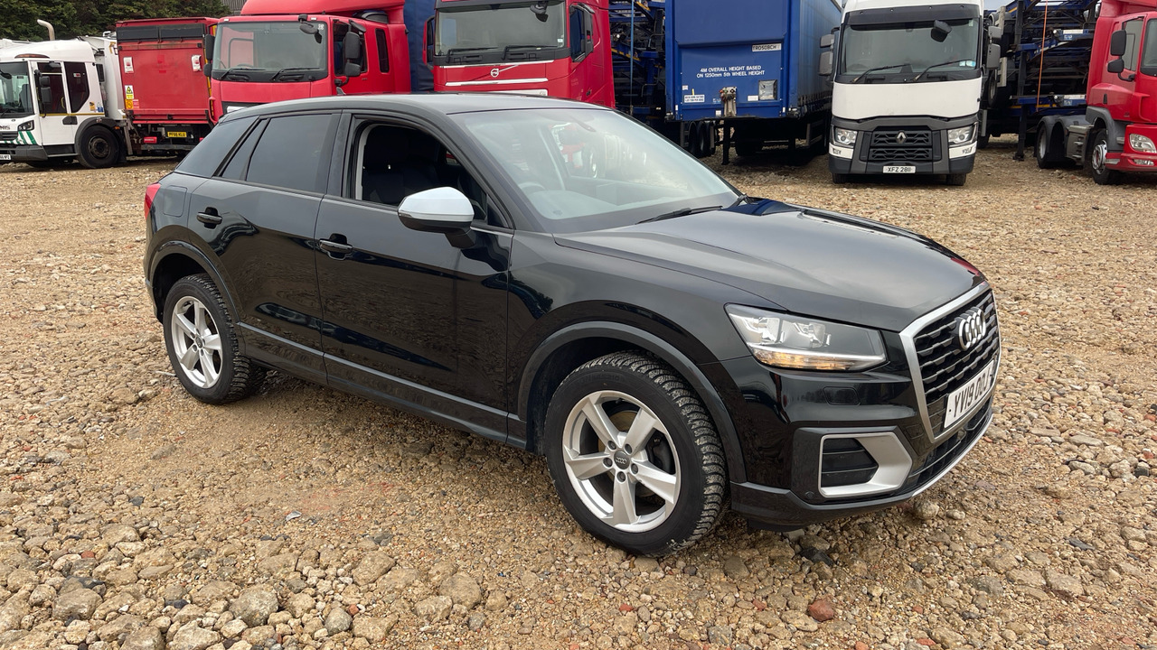 AUDI Q2 35 1.5 TFSI Sport - Karavan: slika 1 AUDI Q2 35 1.5 TFSI Sport - Karavan: slika 1