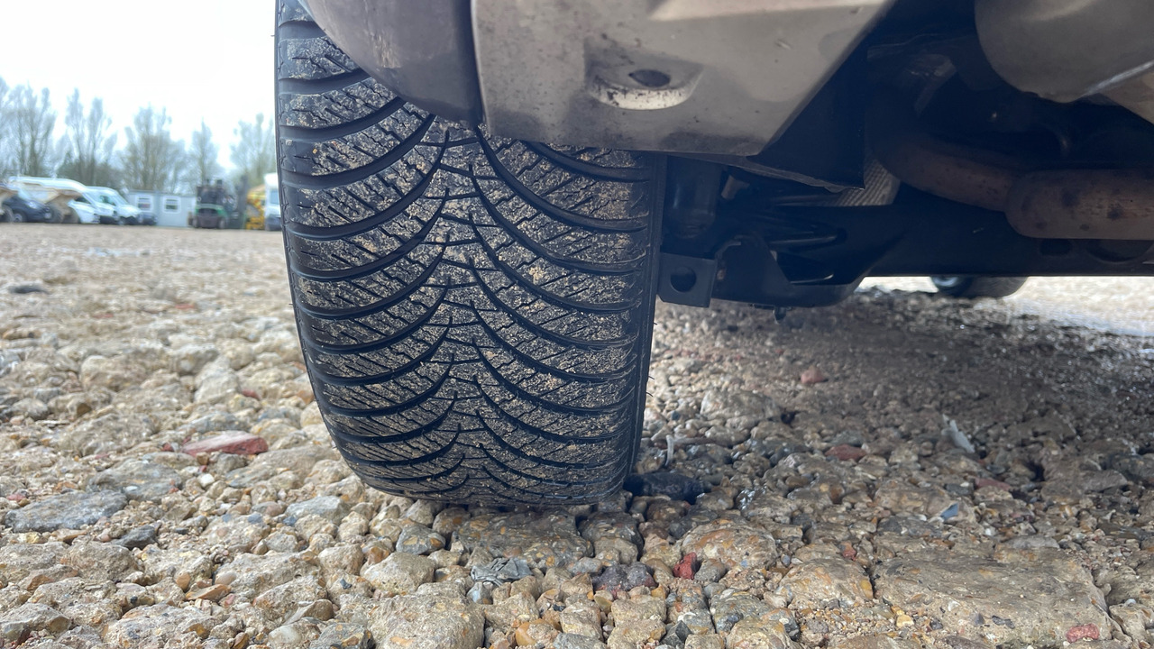 Karavan AUDI Q2 35 1.5 TFSI Sport: slika 22