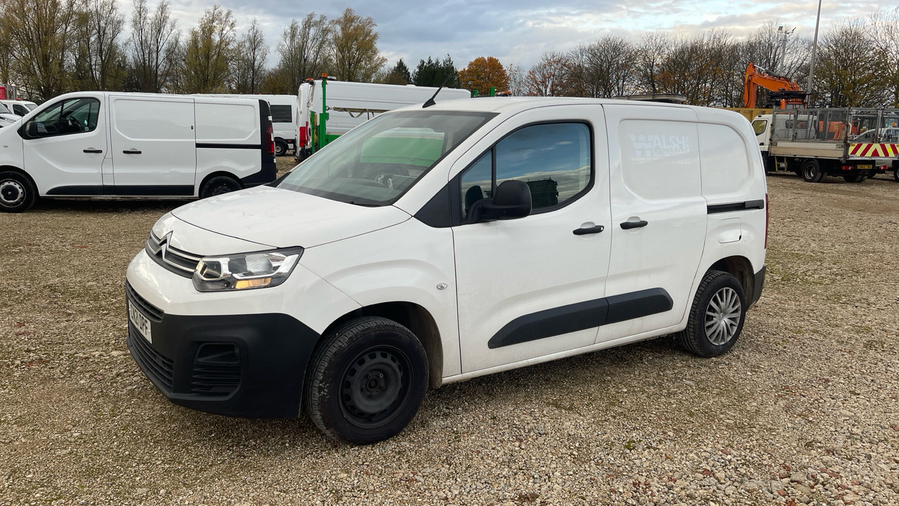 CITROEN BERLINGO ENTERPRISE 650 1.5 BLUEHDI 75PS - Mali kombi: slika 2 CITROEN BERLINGO ENTERPRISE 650 1.5 BLUEHDI 75PS - Mali kombi: slika 2