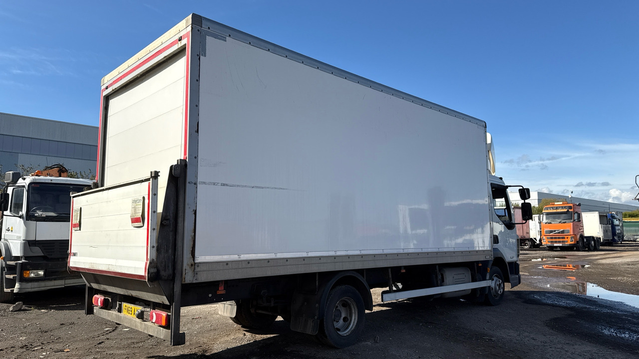 DAF LF 180 - Kamion sa zatvorenim sandukom: slika 4 DAF LF 180 - Kamion sa zatvorenim sandukom: slika 4