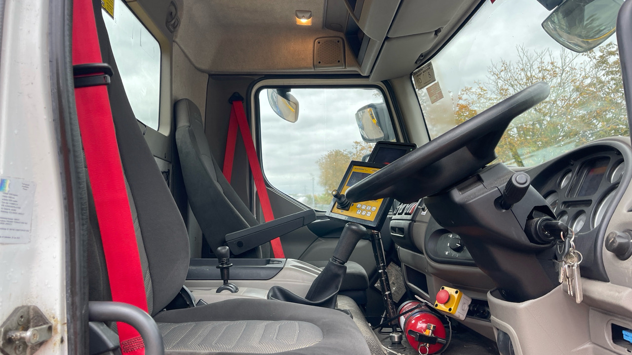 DAF LF 55.220 - Vozilo za čišćenje snega: slika 5 DAF LF 55.220 - Vozilo za čišćenje snega: slika 5