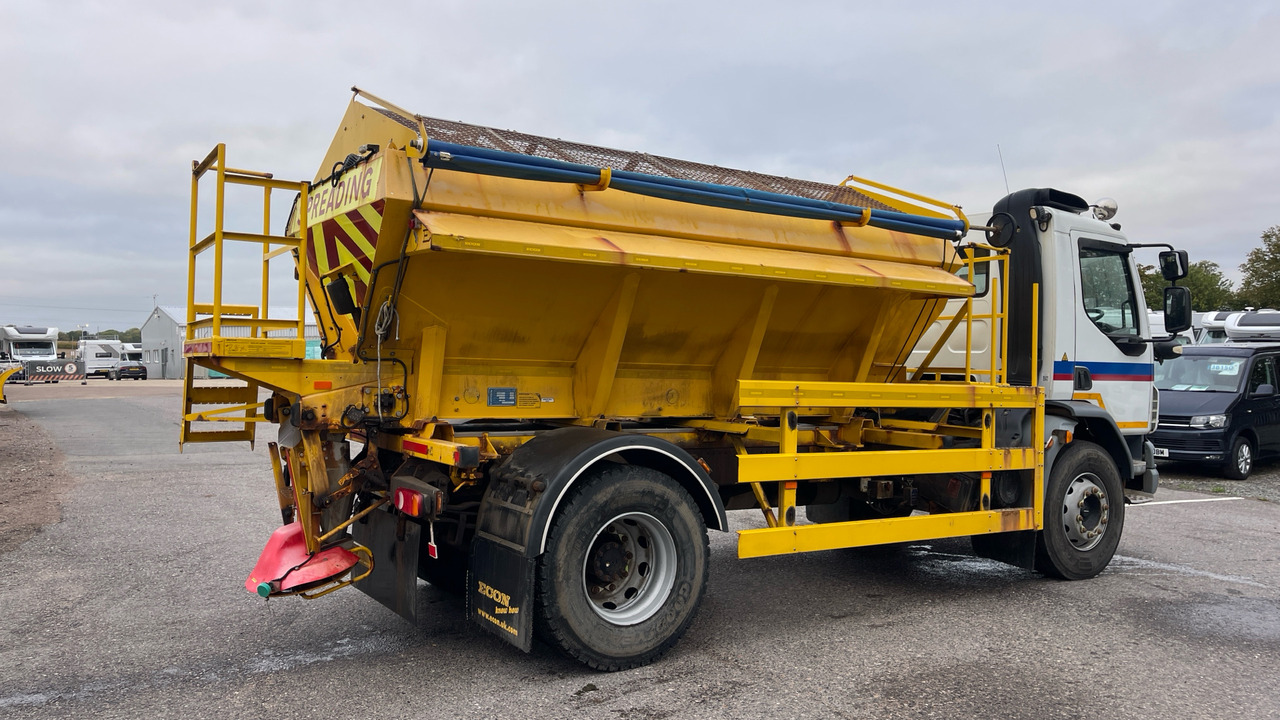 DAF LF 55.220 - Vozilo za čišćenje snega: slika 4 DAF LF 55.220 - Vozilo za čišćenje snega: slika 4