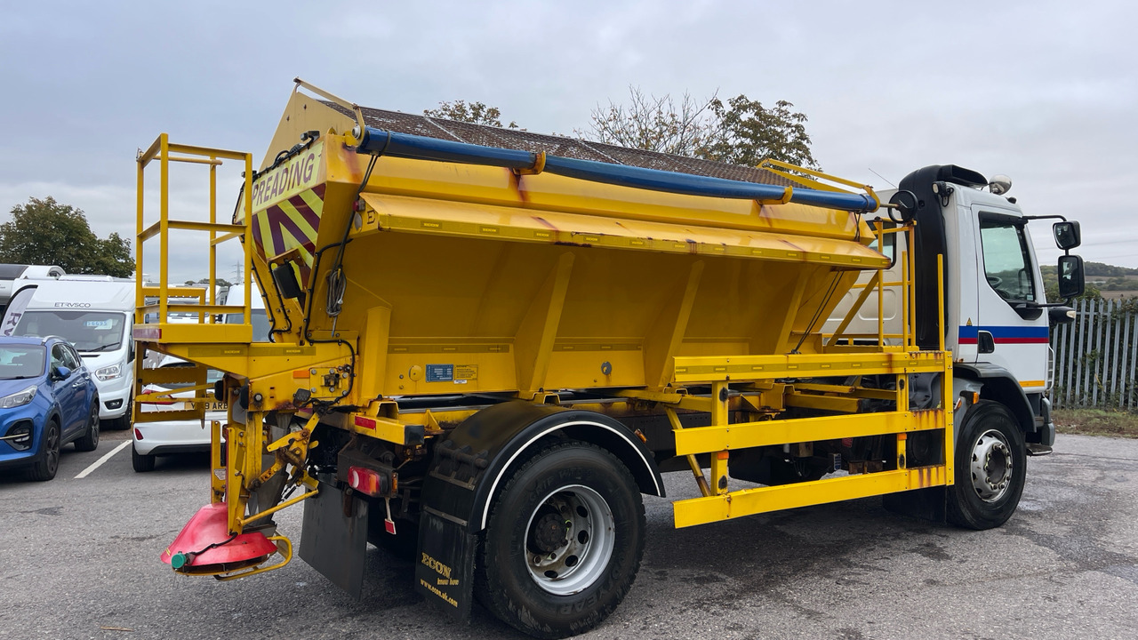 DAF LF 55.220 - Vozilo za čišćenje snega: slika 4 DAF LF 55.220 - Vozilo za čišćenje snega: slika 4