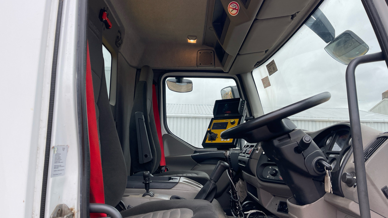 DAF LF 55.220 - Vozilo za čišćenje snega: slika 5 DAF LF 55.220 - Vozilo za čišćenje snega: slika 5