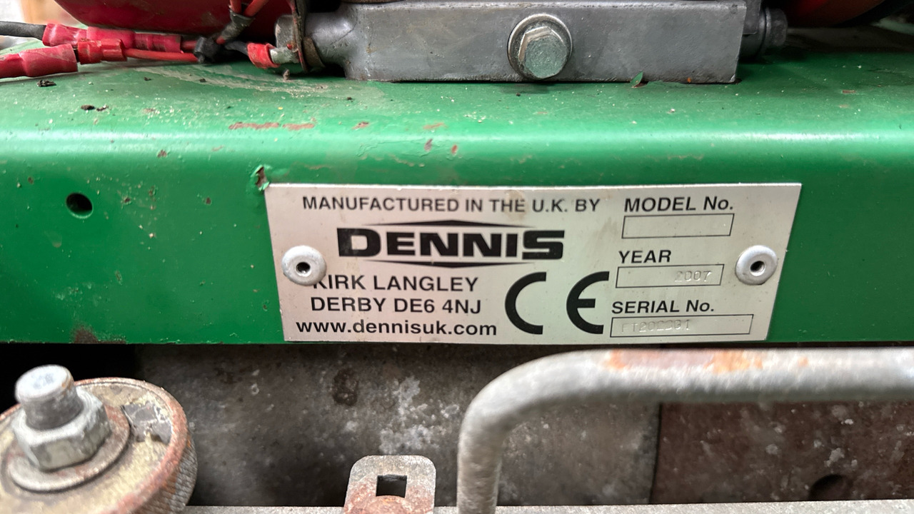 DENNIS FT510 PEDESTRIAN CYLINDER MOWER WITH 9K UNIT AND GRASS BOX - Građevinska oprema: slika 5 DENNIS FT510 PEDESTRIAN CYLINDER MOWER WITH 9K UNIT AND GRASS BOX - Građevinska oprema: slika 5