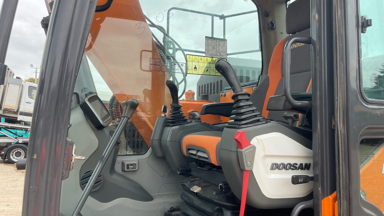 DOOSAN DX140LCR-5 - Bager guseničar: slika 5 DOOSAN DX140LCR-5 - Bager guseničar: slika 5