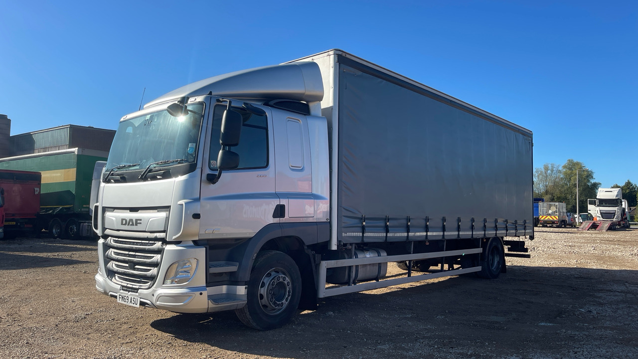 Daf CF 260 - Kamion sa ceradom: slika 2 Daf CF 260 - Kamion sa ceradom: slika 2