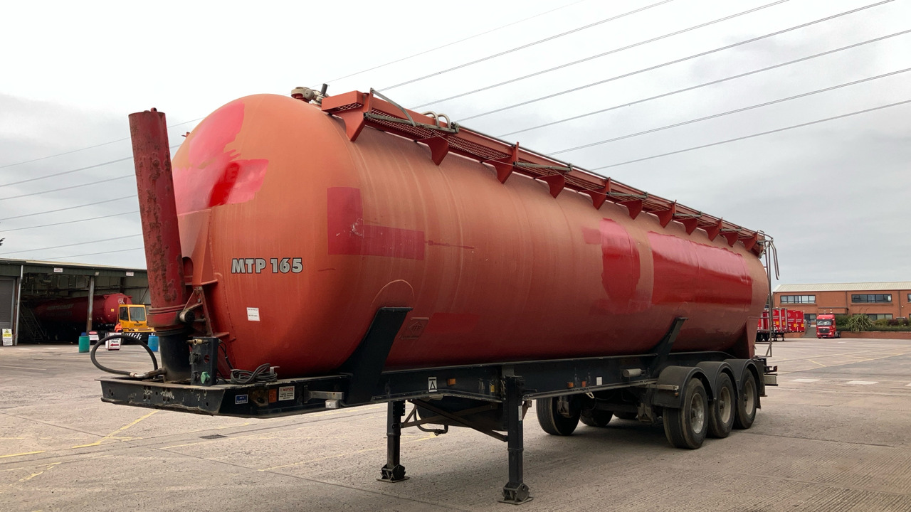 FELDBINDER TANKER - Poluprikolica cisterna: slika 2 FELDBINDER TANKER - Poluprikolica cisterna: slika 2