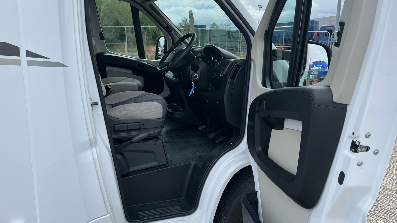 FIAT DUCATO WEINSBERG CARAHOME - Alkoven kamper: slika 5 FIAT DUCATO WEINSBERG CARAHOME - Alkoven kamper: slika 5