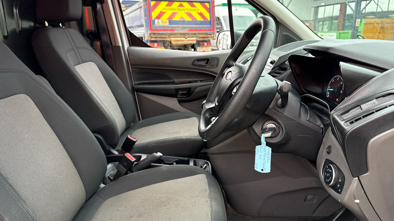FORD TRANSIT CONNECT 200 1.5 EcoBlue 75ps - Mali kombi: slika 5 FORD TRANSIT CONNECT 200 1.5 EcoBlue 75ps - Mali kombi: slika 5