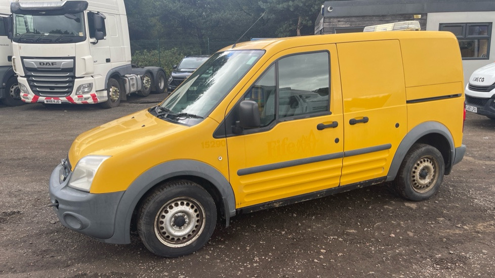 FORD TRANSIT CONNECT T200 1.8 TDCI 75PS - Mali kombi: slika 2 FORD TRANSIT CONNECT T200 1.8 TDCI 75PS - Mali kombi: slika 2