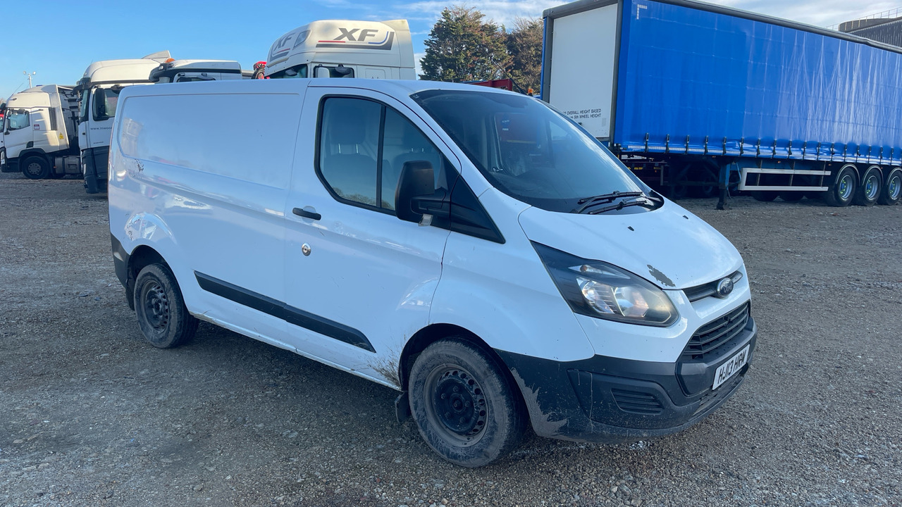 FORD TRANSIT CUSTOM 270 2.2 TDCi 100ps - Mali kombi: slika 1 FORD TRANSIT CUSTOM 270 2.2 TDCi 100ps - Mali kombi: slika 1