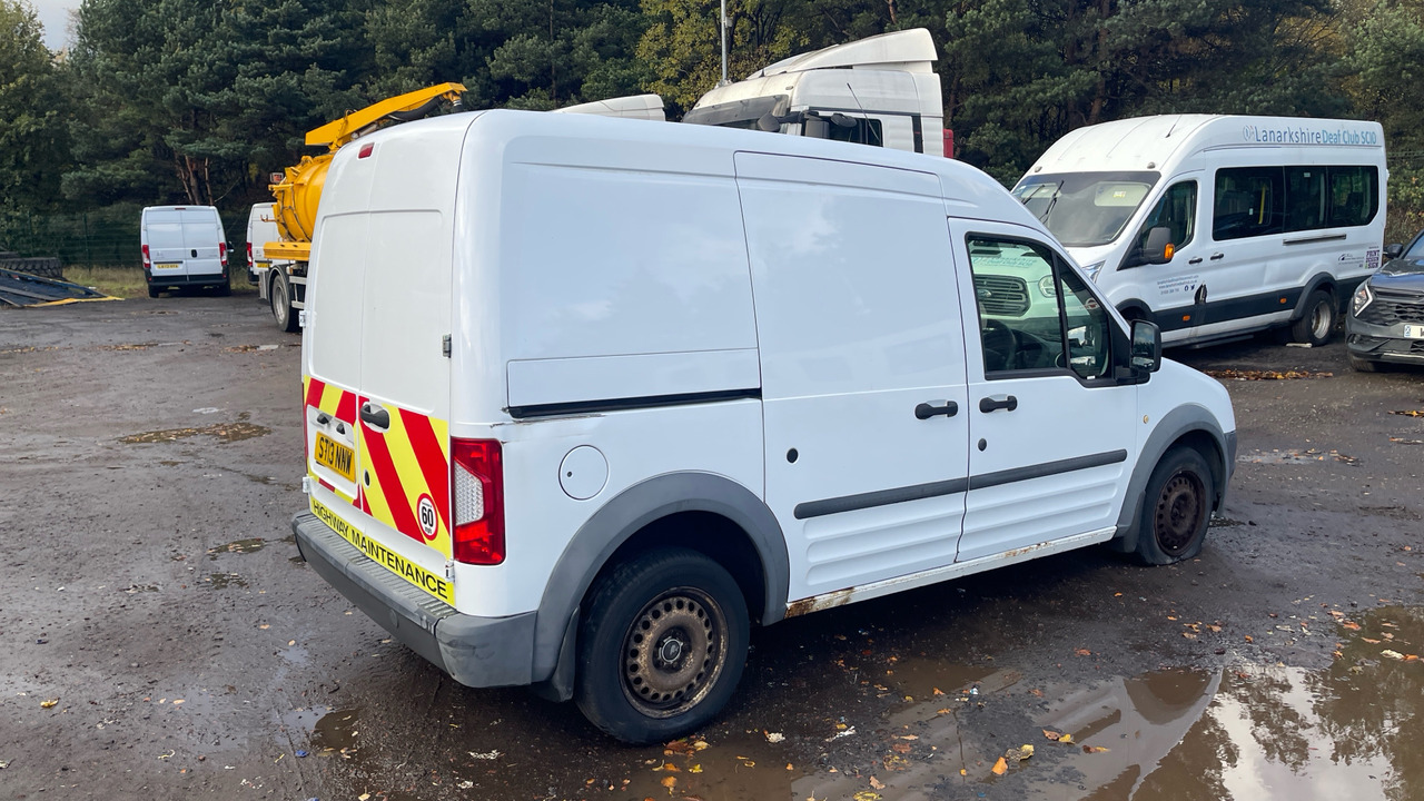 Ford Transit Connect T230 1.8 TDCi 90PS - Mali kombi: slika 4 Ford Transit Connect T230 1.8 TDCi 90PS - Mali kombi: slika 4