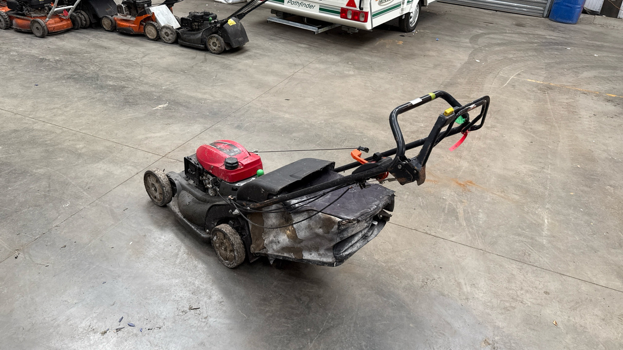 HONDA HRX537 C5HYE - Građevinska oprema: slika 4 HONDA HRX537 C5HYE - Građevinska oprema: slika 4
