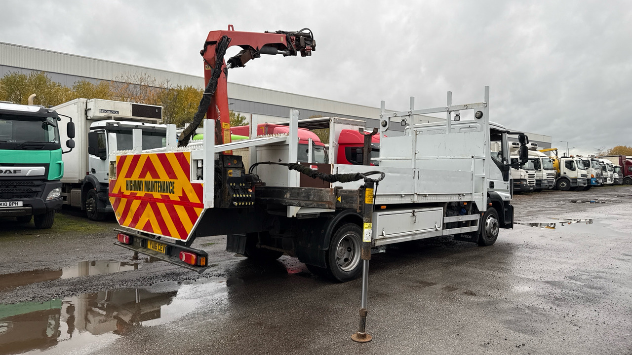 IVECO EUROCARGO 120-190 - Kamion sa tovarnim sandukom, Kamion sa dizalicom: slika 4 IVECO EUROCARGO 120-190 - Kamion sa tovarnim sandukom, Kamion sa dizalicom: slika 4