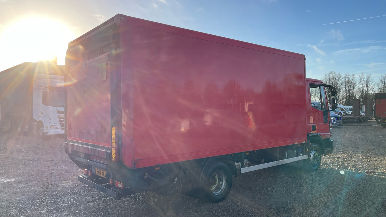 Iveco Eurocargo 75E16 - Kamion sa zatvorenim sandukom: slika 4 Iveco Eurocargo 75E16 - Kamion sa zatvorenim sandukom: slika 4
