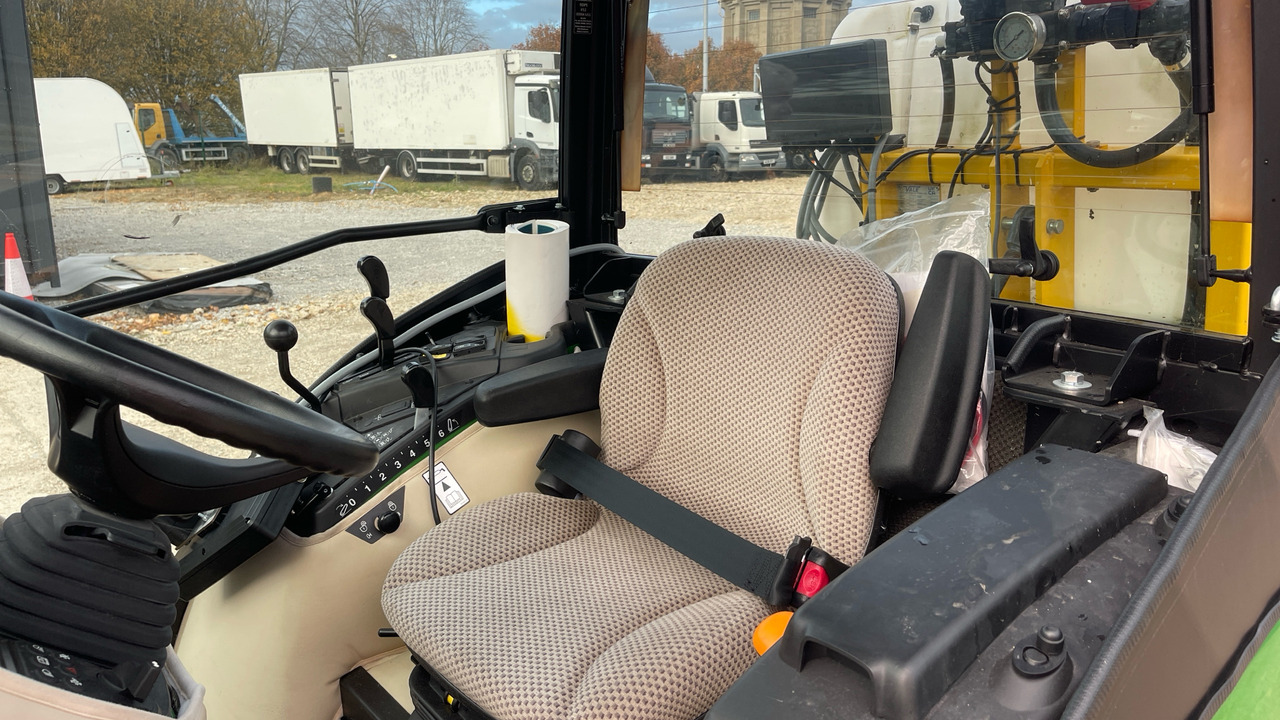 JOHN DEERE 2038R - Traktor: slika 5 JOHN DEERE 2038R - Traktor: slika 5