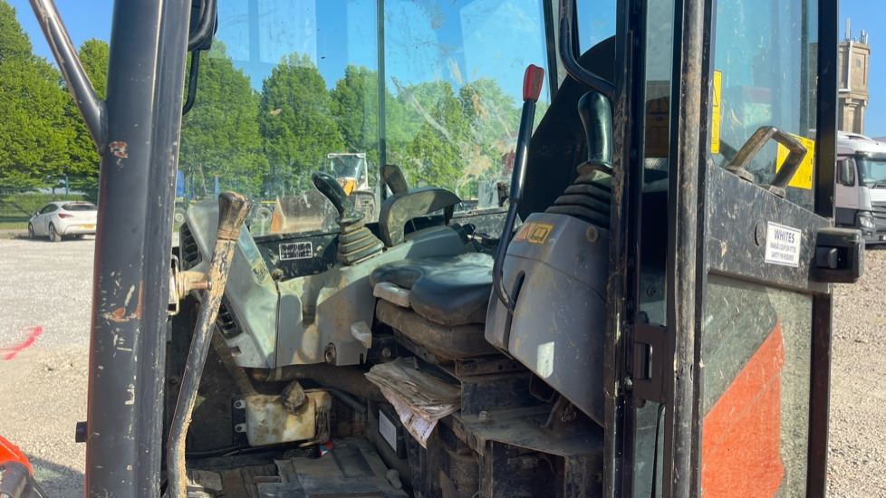 KUBOTA U27-4 - Mini bager: slika 5 KUBOTA U27-4 - Mini bager: slika 5