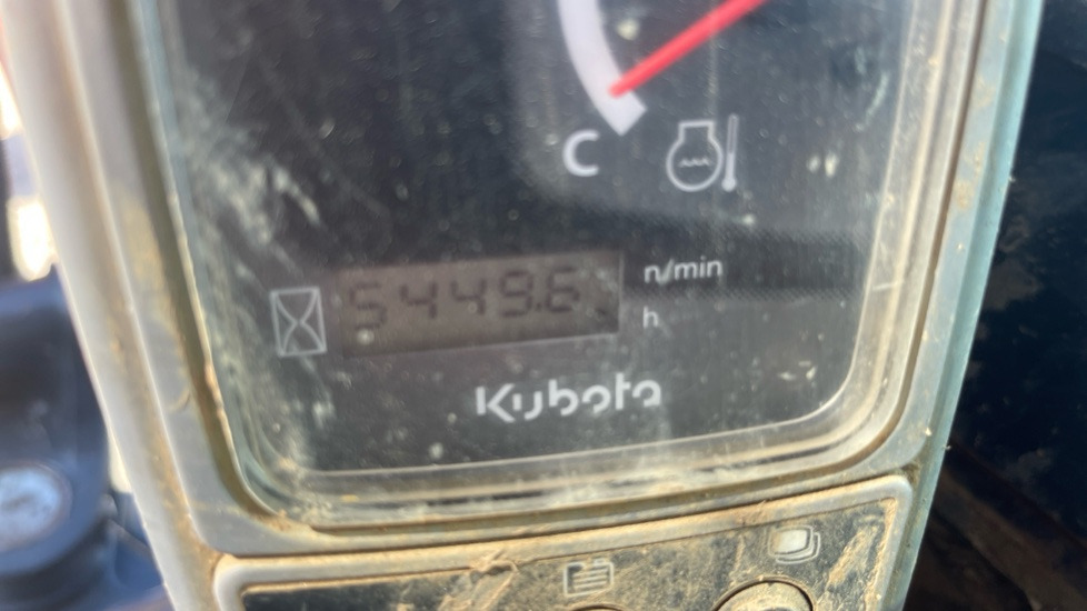 Mini bager KUBOTA U27-4: slika 6
