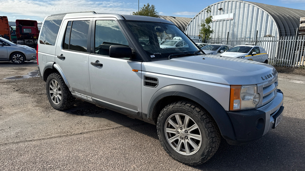 LAND ROVER DISCOVERY 2.7 TDV6 SE - SUV: slika 1 LAND ROVER DISCOVERY 2.7 TDV6 SE - SUV: slika 1