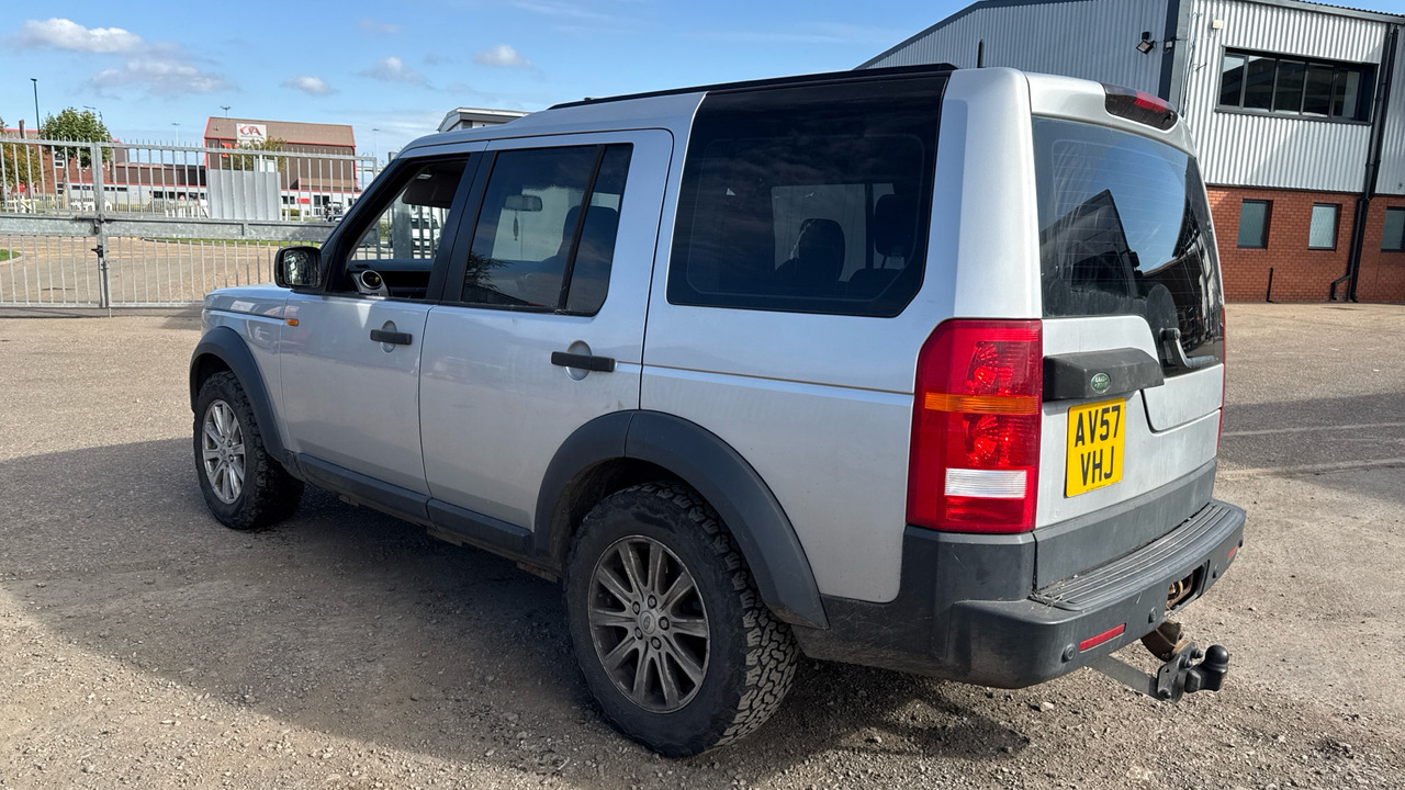 LAND ROVER DISCOVERY 2.7 TDV6 SE - SUV: slika 3 LAND ROVER DISCOVERY 2.7 TDV6 SE - SUV: slika 3