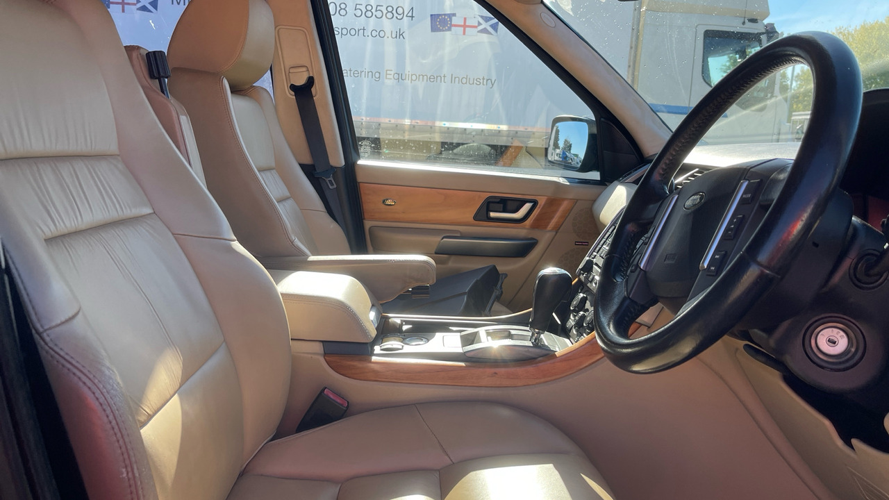 LAND ROVER RANGE ROVER SPORT 2.7 V6 HSE - Karavan: slika 5 LAND ROVER RANGE ROVER SPORT 2.7 V6 HSE - Karavan: slika 5