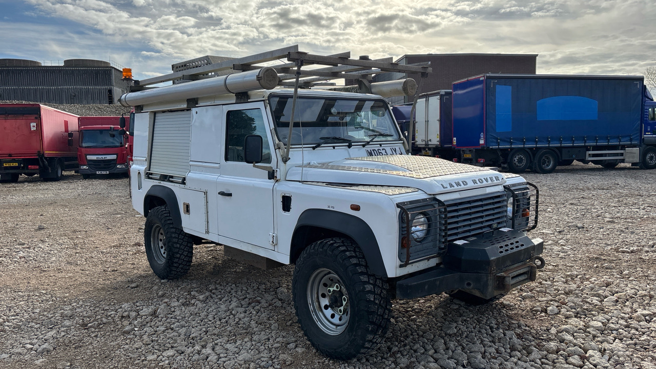 Land Rover Defender 110 2.2 TDCI Hard Top - Automobil: slika 1 Land Rover Defender 110 2.2 TDCI Hard Top - Automobil: slika 1