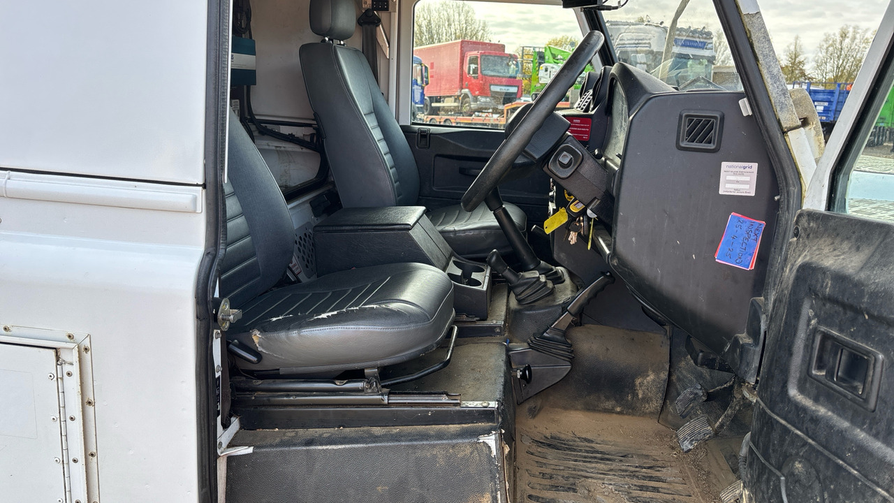 Land Rover Defender 110 2.2 TDCI Hard Top - Automobil: slika 5 Land Rover Defender 110 2.2 TDCI Hard Top - Automobil: slika 5