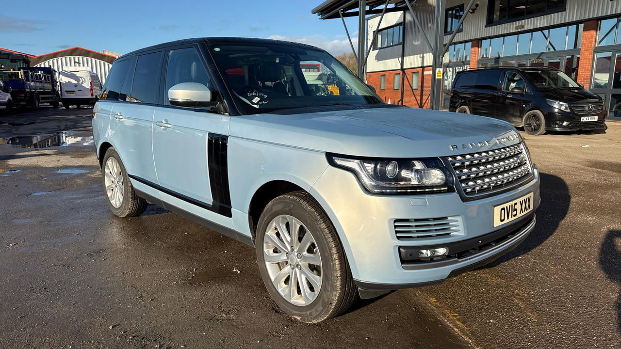 Land Rover Range Rover 4.4 SD V8 Vogue - Karavan: slika 1 Land Rover Range Rover 4.4 SD V8 Vogue - Karavan: slika 1